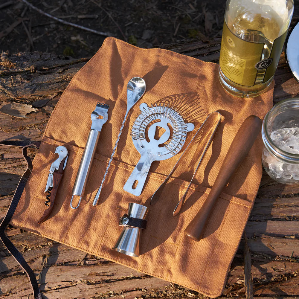 Foster & Rye 7-Piece Travel Cocktail Kit