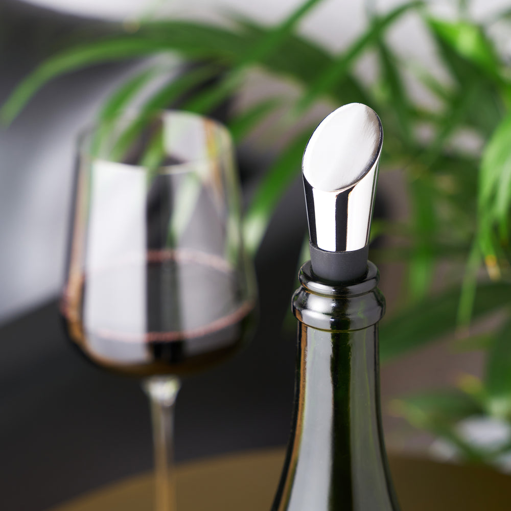 Viski Harrison Heavyweight Bottle Stopper in Stainless Steel